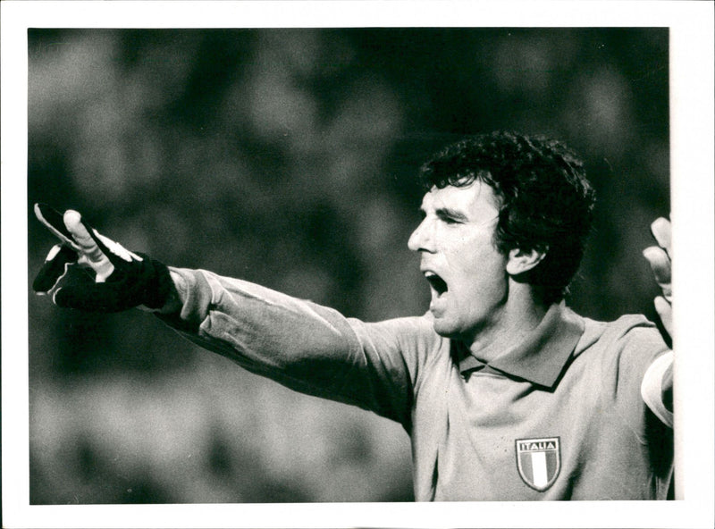 Dino Zoff - Vintage Photograph