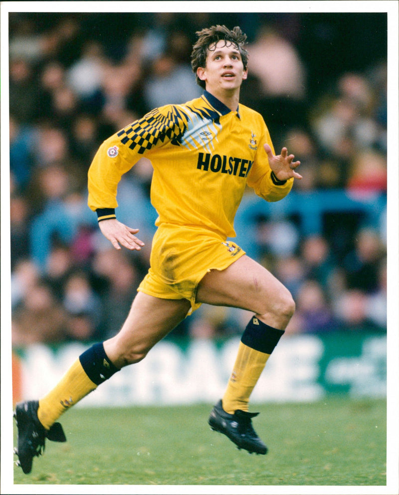 Gary Lineker, football. - Vintage Photograph