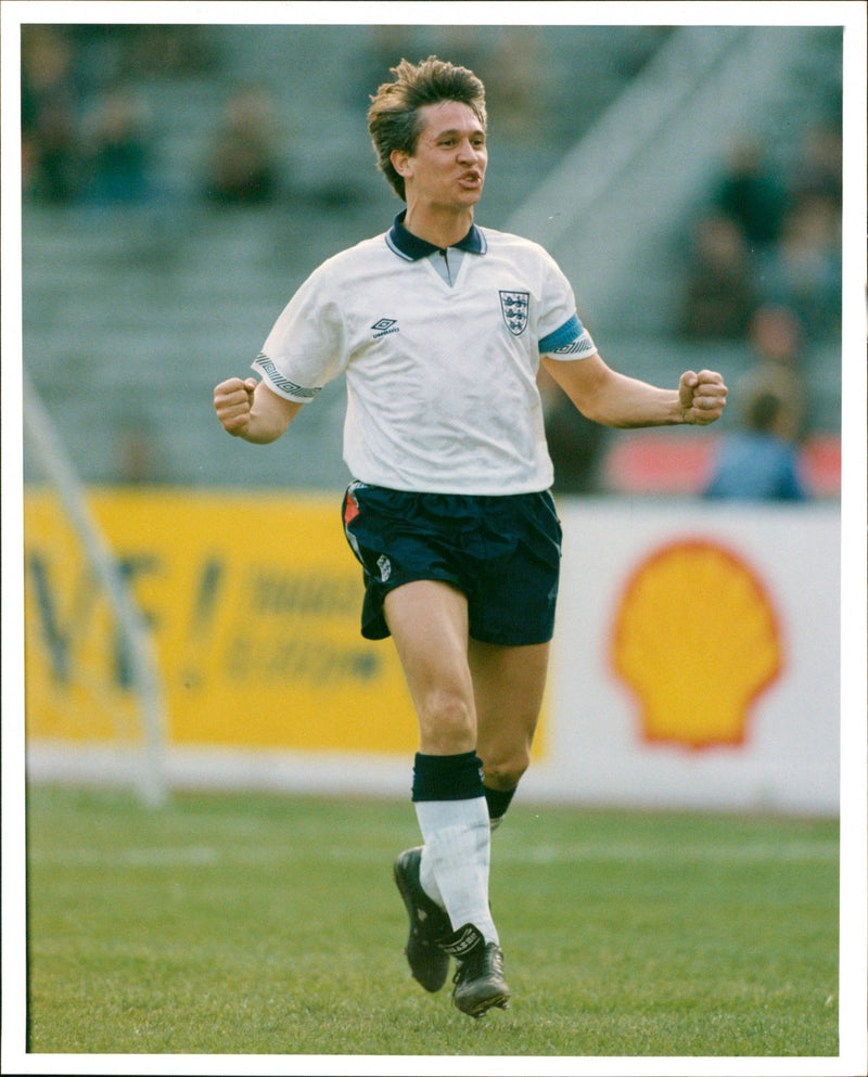 Gary Lineker, football. - Vintage Photograph