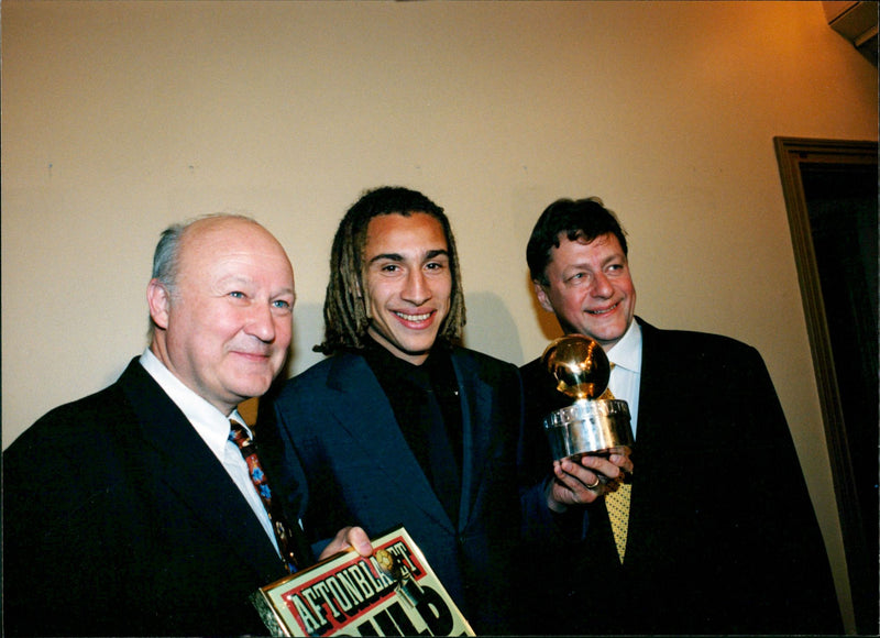 The gold ball went to Henrik Larsson. Award-winners Lars-Åke Lagrell and Lars Sandlin - Vintage Photograph