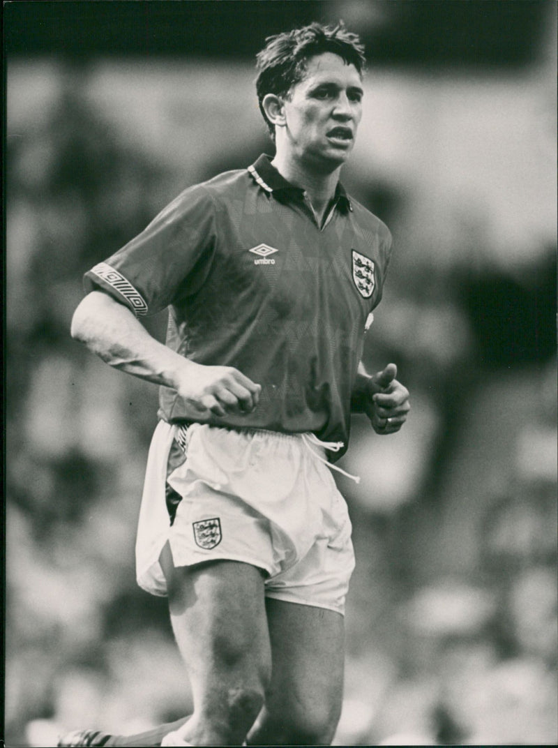 Gary Lineker, football. - Vintage Photograph