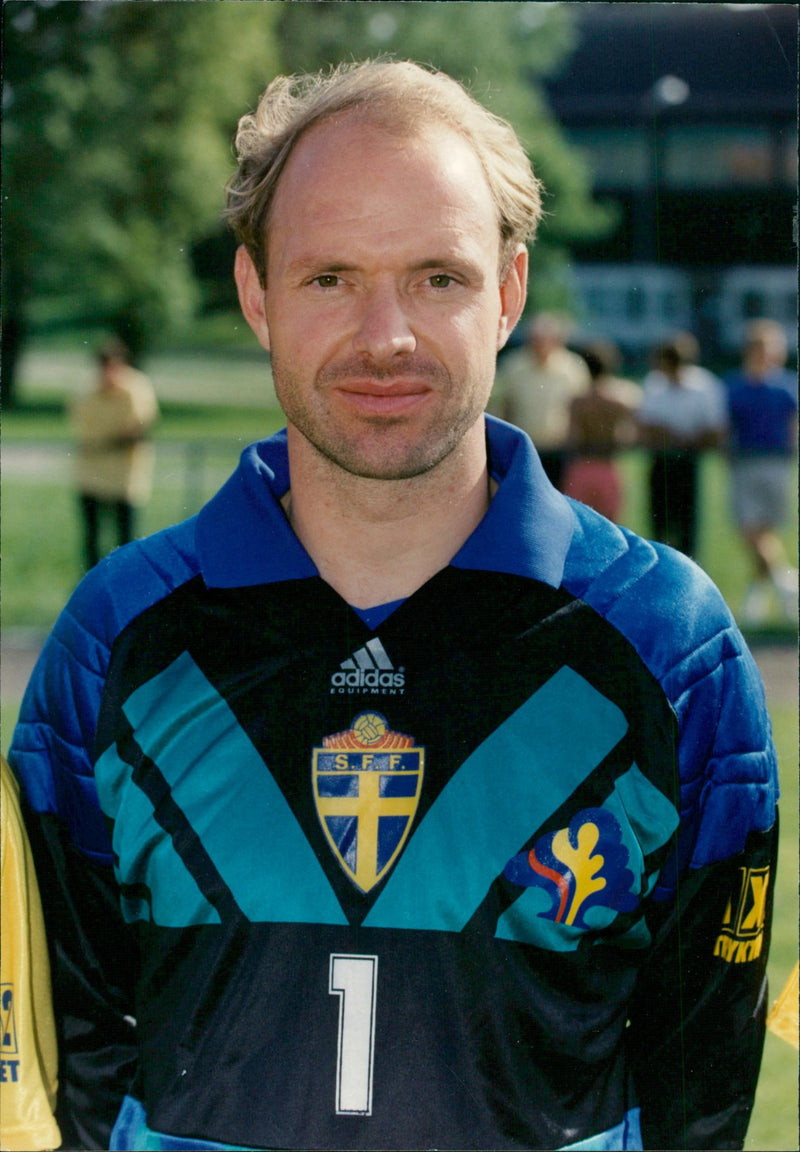 Thomas Ravelli, goalkeeper - Vintage Photograph