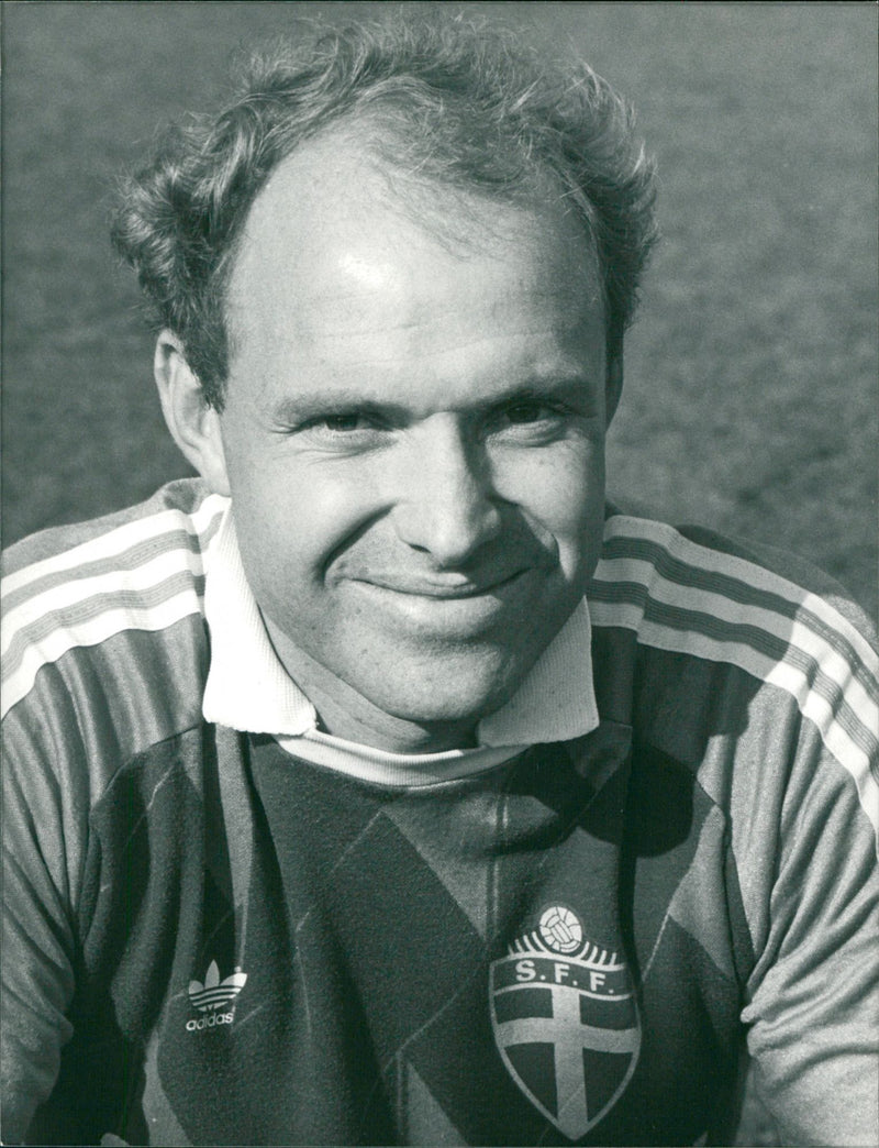 Thomas Ravelli, Swedish footballer - Vintage Photograph