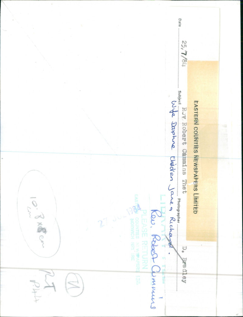 OPEN ROBERT MUSIC WIFE - Vintage Photograph