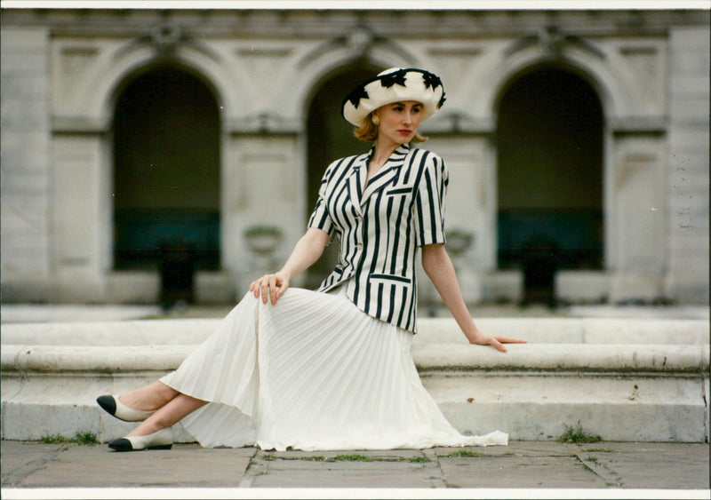 Models, Wendy Janes - Vintage Photograph