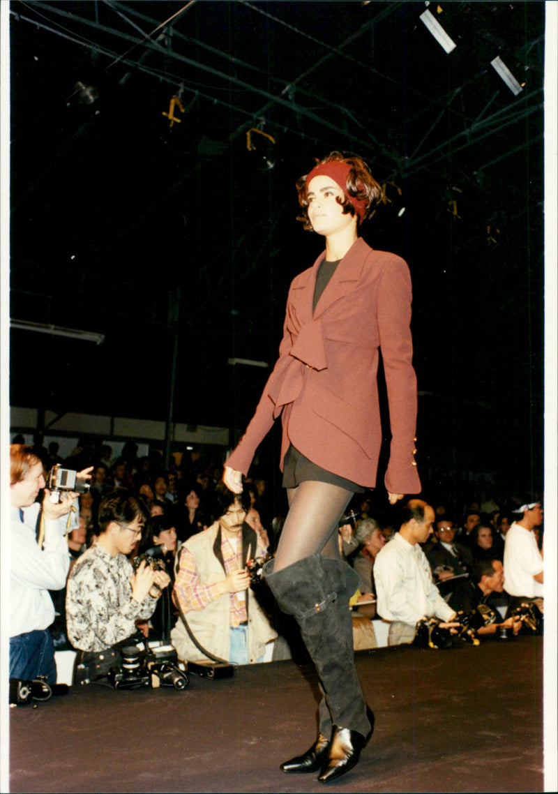 Models, Karl Lagerfel's long lean and leggytheme - Vintage Photograph