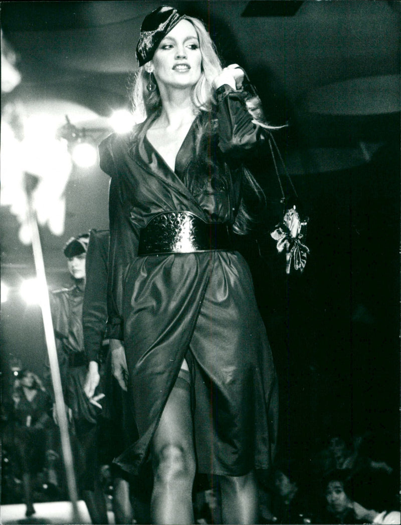 Jerry Hall, Mick Jagger's wife models - Vintage Photograph