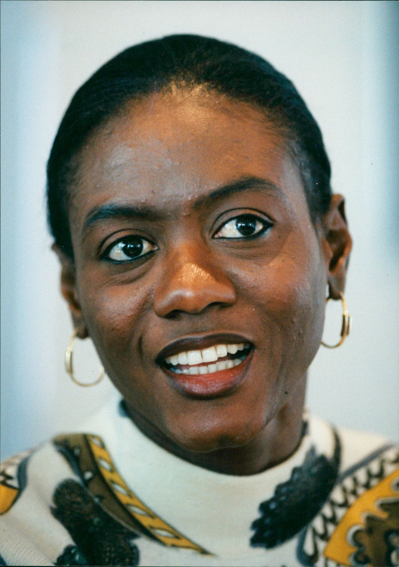 Merlene Ottey, Olympic athlete, Jamaican track and field sprinter. - Vintage Photograph
