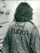 PEOPLE GREEN THIS CIO LENTES AWARE COMPANY DUKE ENGLAND FESTIVAL TOGETHER - Vintage Photograph