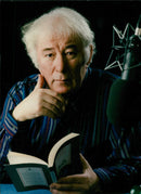 Seamus Heaney. - Vintage Photograph