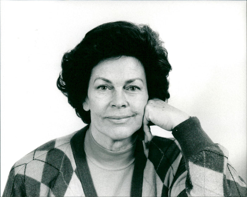 Käbi Laretei, Concert pianist. - Vintage Photograph