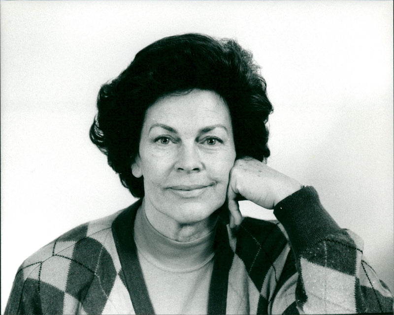 Käbi Laretei, Concert pianist. - Vintage Photograph