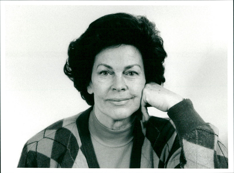 Käbi Laretei, Concert pianist. - Vintage Photograph