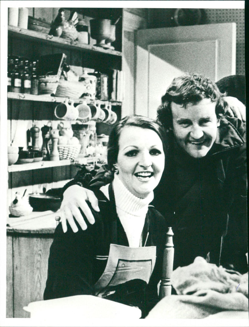 Richard Briers with Penelope Keith in in British sitcom 'The Good Life' - Vintage Photograph