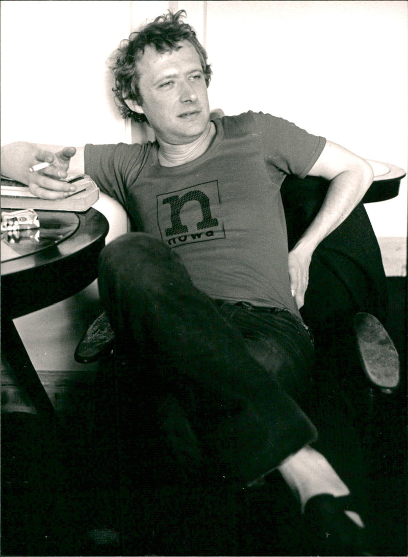 IMPRESSED JARUZELSKI PROMINENTLY CAMERA WRITER EARLY KNOWN - Vintage Photograph