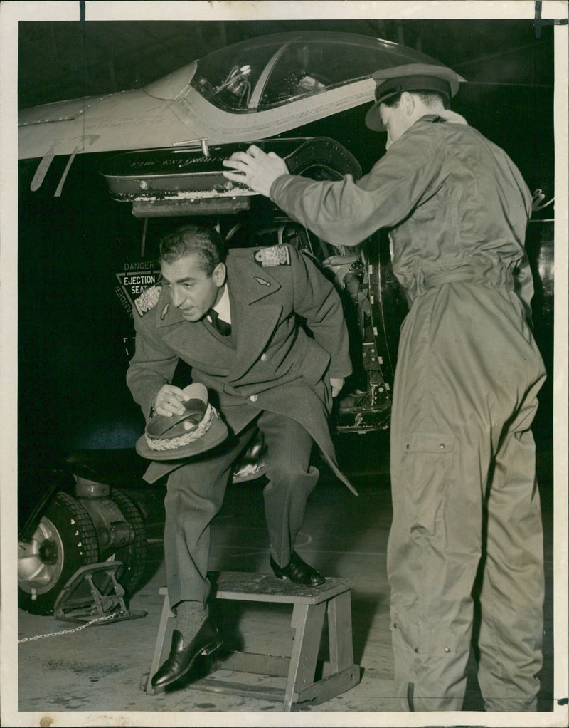 1955 QUEEN SHAH - Vintage Photograph