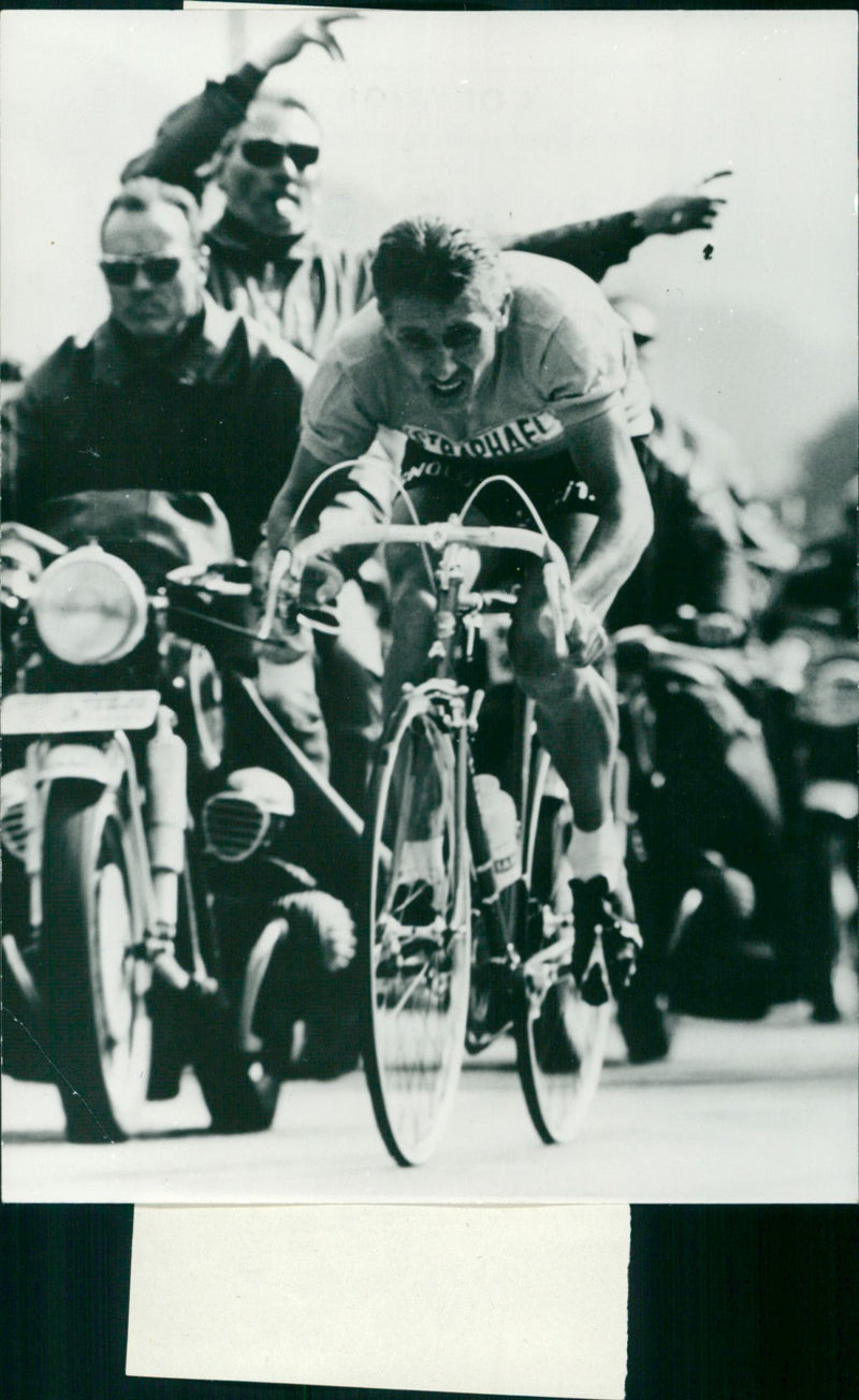 Jacques Anquetil. - Vintage Photograph