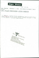 American Musician and Saxophonist Kenny G Won the Jazz Billboard Music Award 1994 - Vintage Photograph