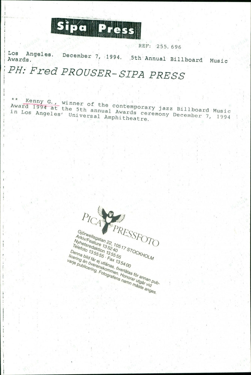 American Musician and Saxophonist Kenny G Won the Jazz Billboard Music Award 1994 - Vintage Photograph