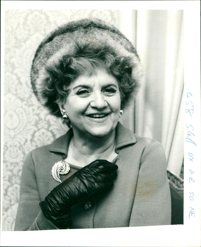 Hermione Gingold - Vintage Photograph