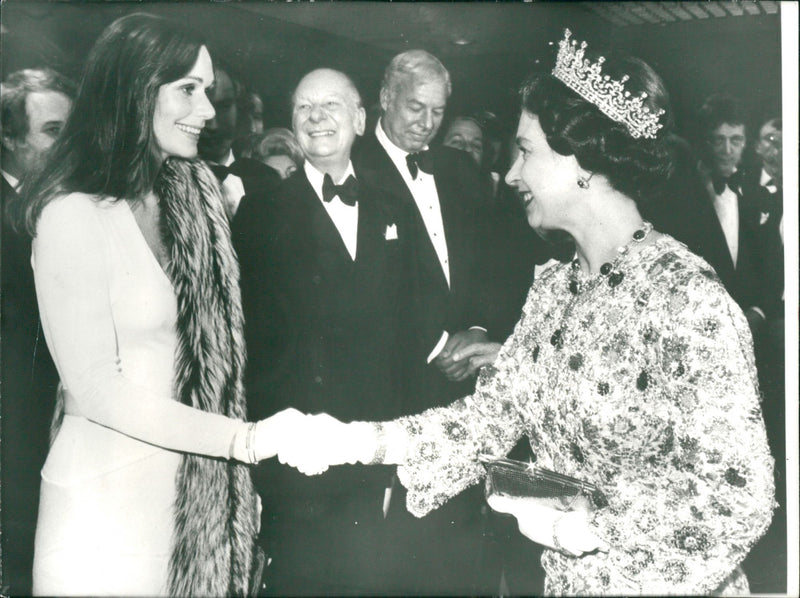 Sally Kellerman, Queen and Sir John Gielgud. - Vintage Photograph