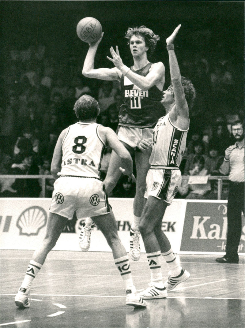 Swedish basketball player Leif Yttergren in action, Solna - Vintage Photograph