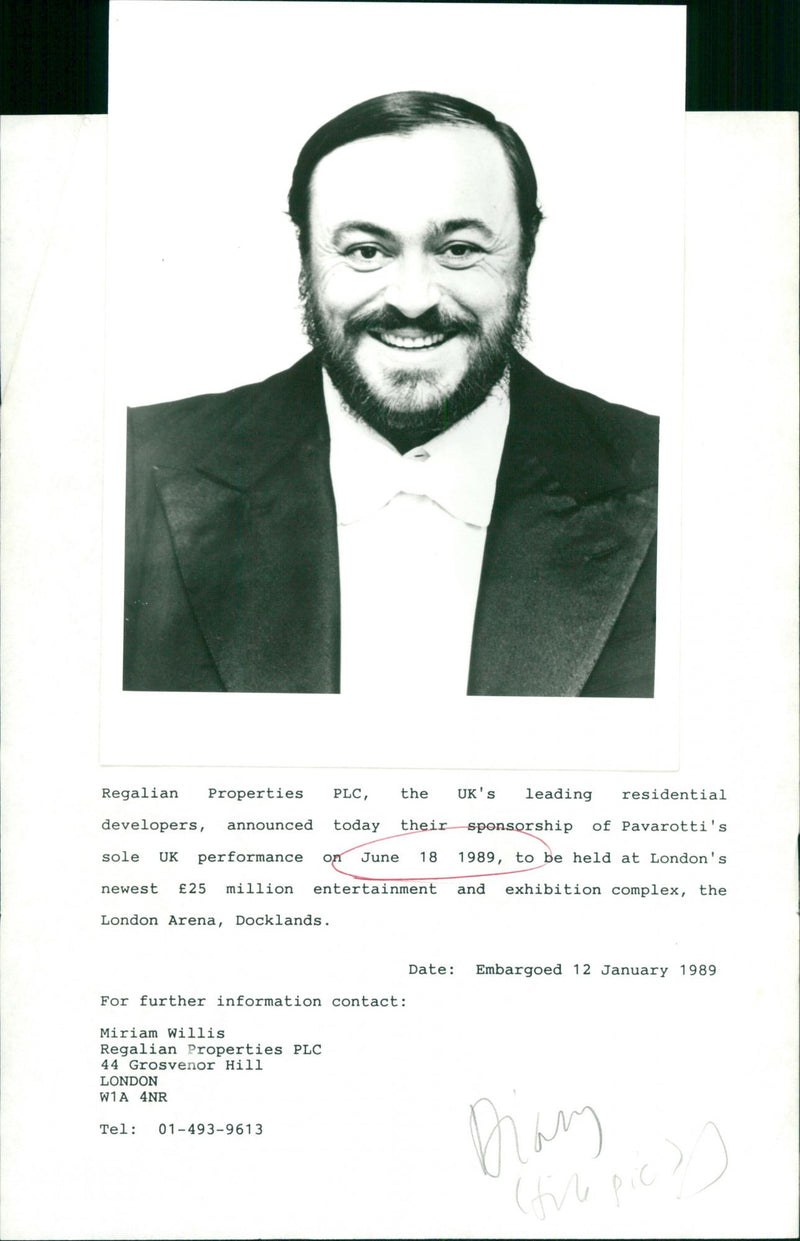 Luciano Pavarotti - Vintage Photograph