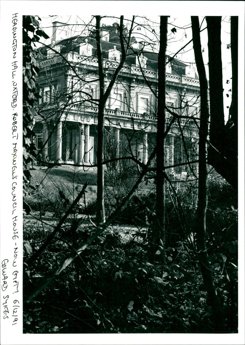 Robert Maxwell - Vintage Photograph