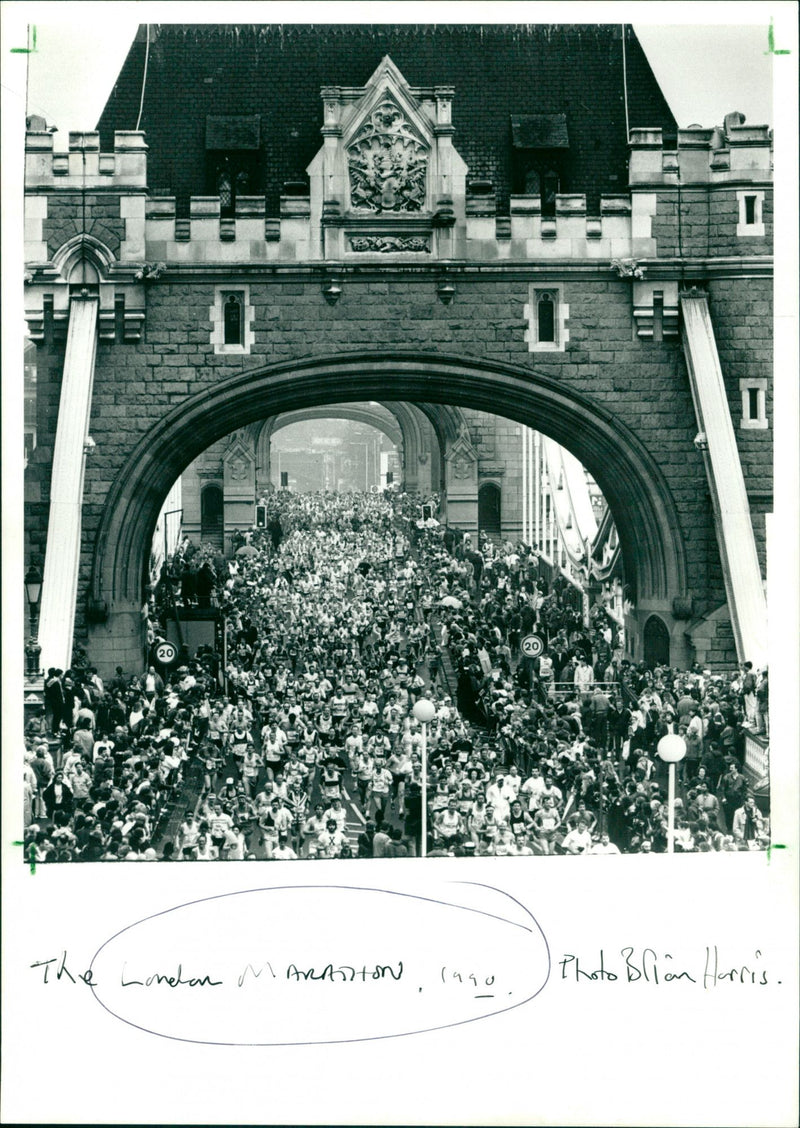 London Marathon 1990 - Vintage Photograph