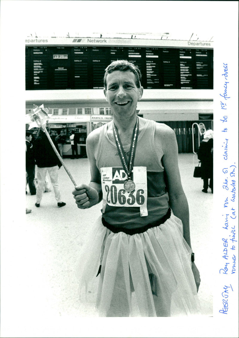 London Marathon 1990 - Vintage Photograph