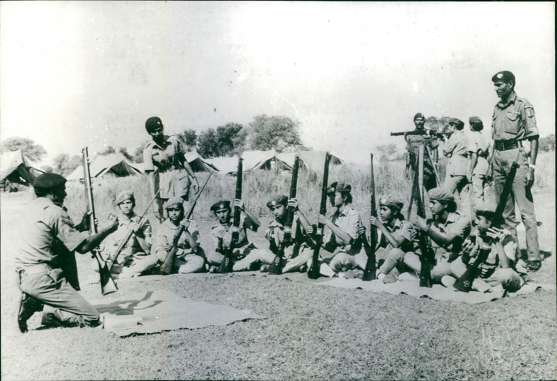 Female students are trained in Indian defense during the India-Pakistan conflict - Vintage Photograph