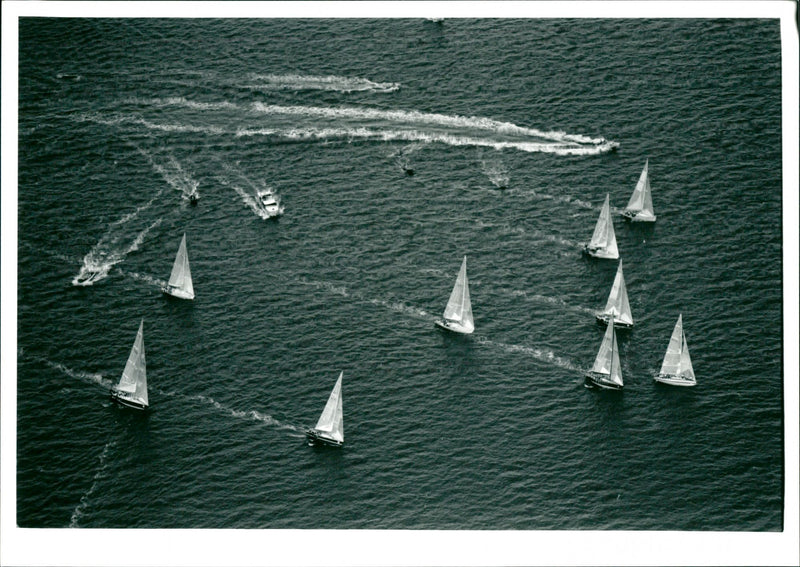 Yachting '89 - Vintage Photograph