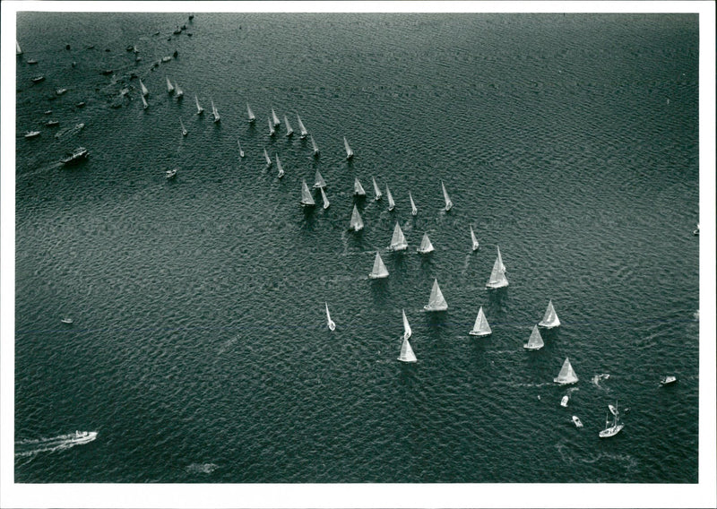 Yachting '89 - Vintage Photograph