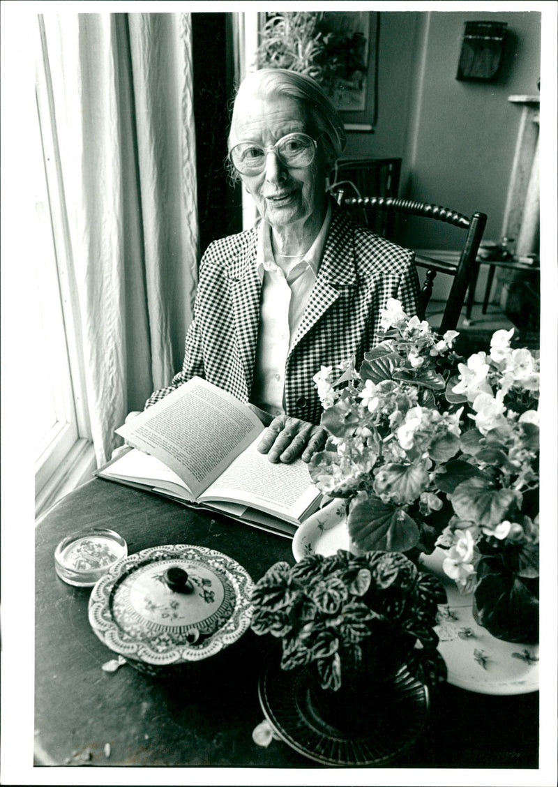 Margaret Simey - Vintage Photograph