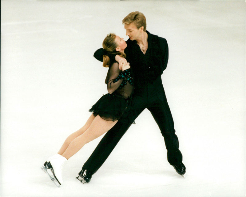 Jayne Torvill & Christopher Dean - Vintage Photograph