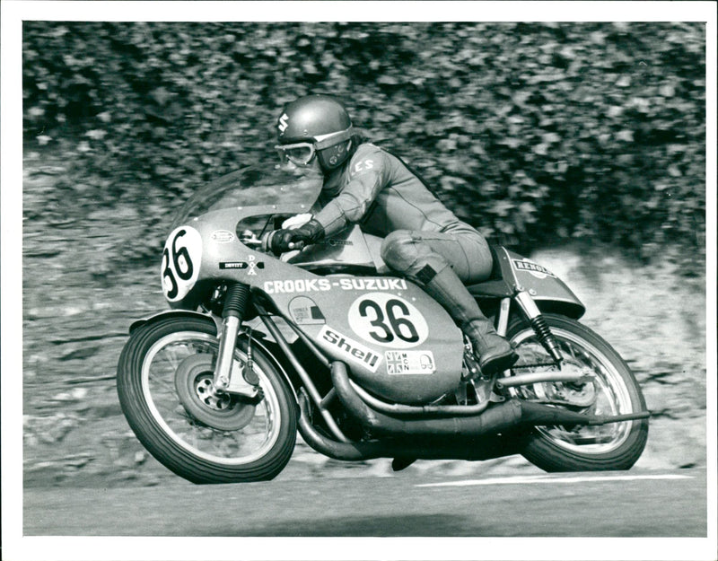 Les Trotter (Crooks Suzuki) - Vintage Photograph