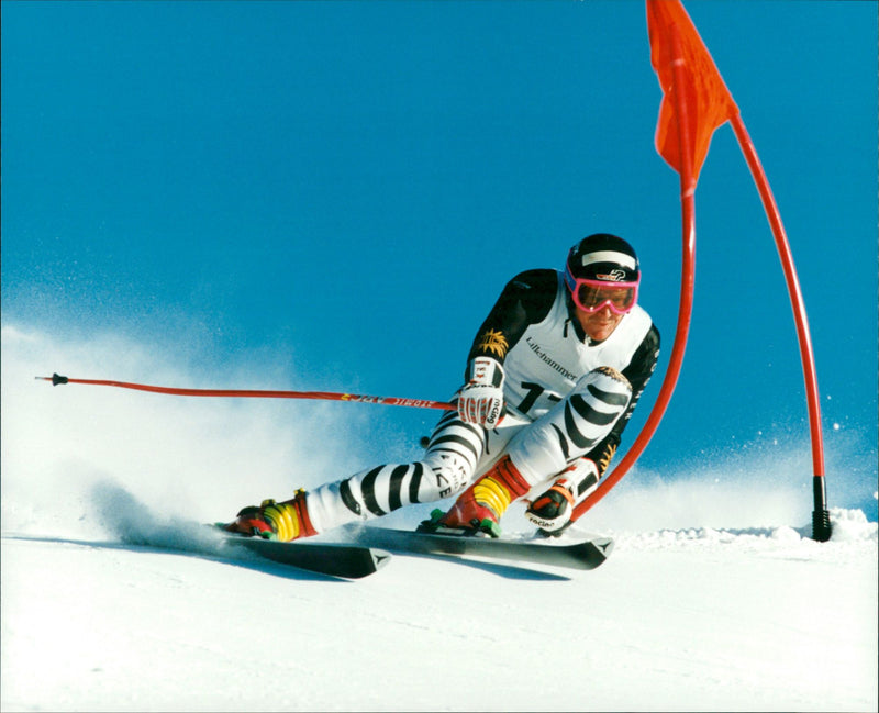 Markus Wasmeier wins big slalom in the Lillehammer Olympics - Vintage Photograph