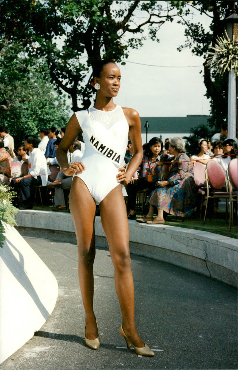 Miss Universe contest in Manila. Barbara Kahatjipara from Namibia - Vintage Photograph