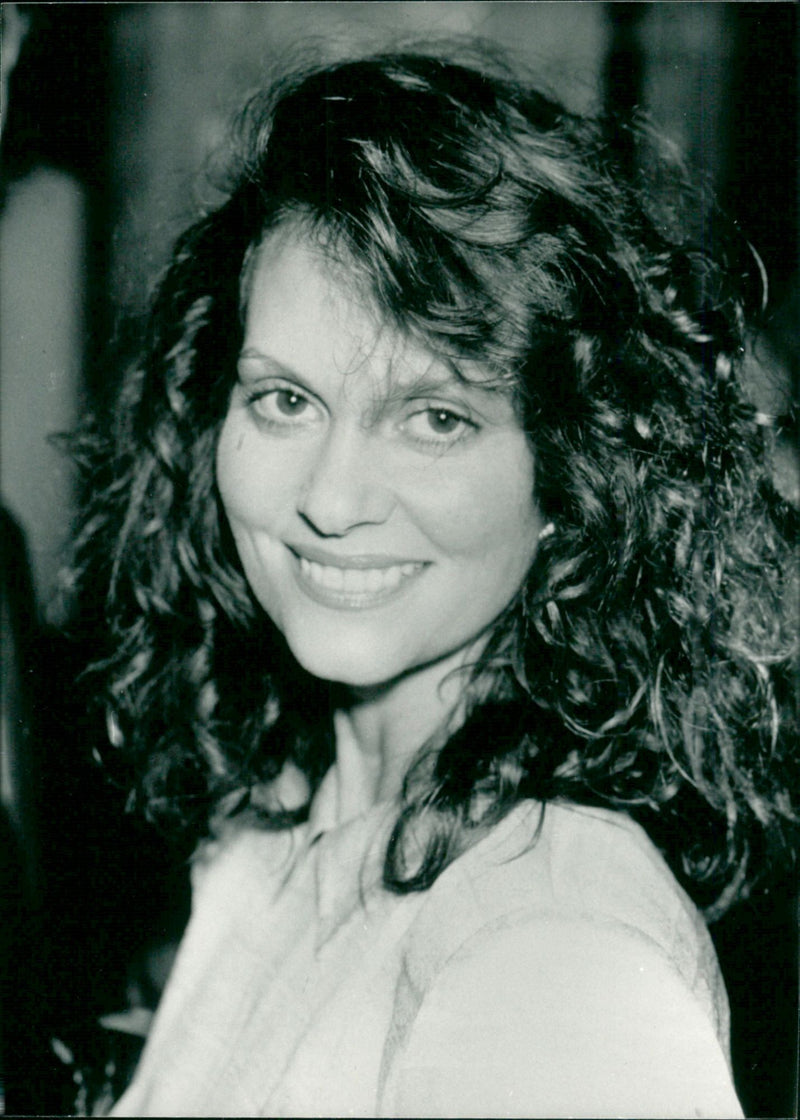 Lesley Ann Warren - Vintage Photograph