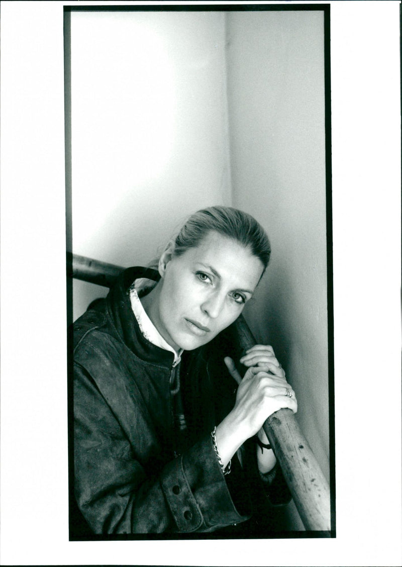 CANDAVOSIT INGRID MONTE BACK TEL POET SWEDEN - Vintage Photograph