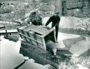 1994 MOVE HALLS ANIMALS THEIR NEW POND SKANSEN INTO - Vintage Photograph