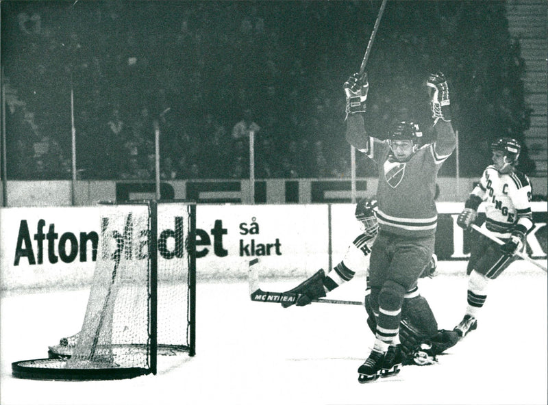 BjÃ¶rn Palmqvist makes it 2-0 - Vintage Photograph