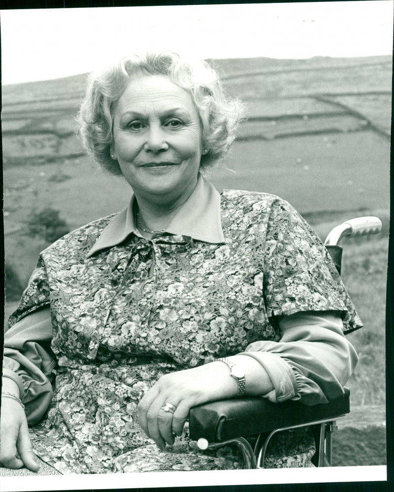 1979 TELEVISION MARY WRITER - Vintage Photograph