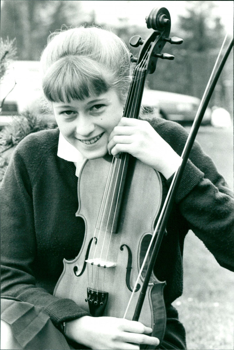 ヴァイオリン ZX td ANY FEETT STORY HEMSTRONG EURY PVIOL hool Full Sarah