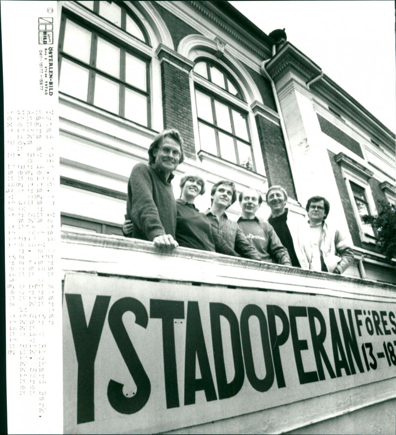 NOST ESTADOPERAN NIKKO CONTINUE BENGT OSTERLEN EMPLOYEES AND OPEN - Vintage Photograph