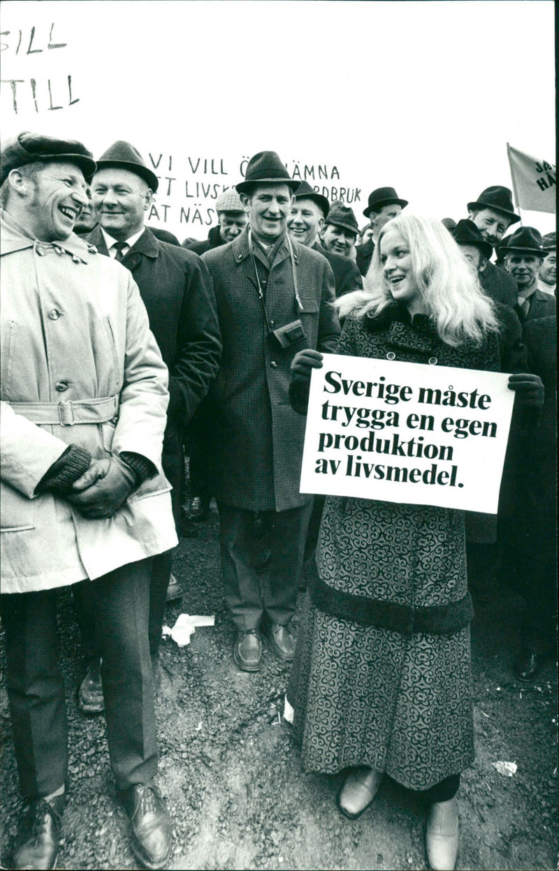 Farmer daughter Lena BÃ¶rjesson from RÃ¶ke outside HÃ¤ssleholm - Vintage Photograph