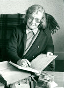 MARGARET WRITER - Vintage Photograph