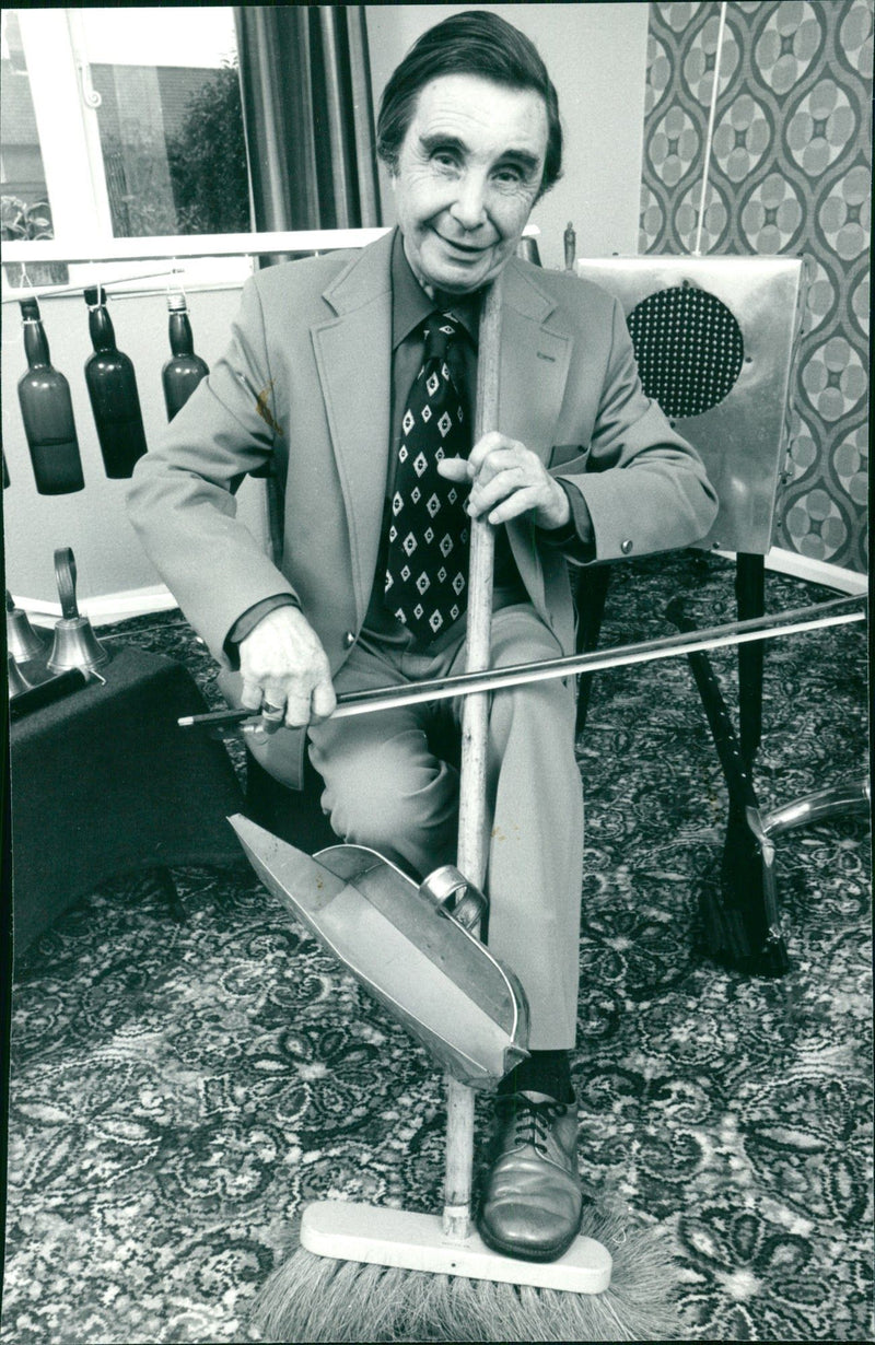 MUSICIAN MICK STAR - Vintage Photograph