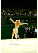 PICA PHOTO SOLO PROTESTANTS MAW DUKE ROYAL ENGLAND PRINCE INCLUDING - Vintage Photograph