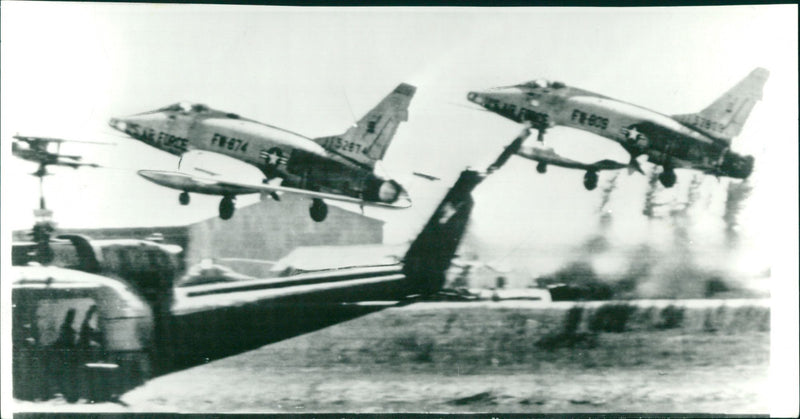 US F-100 attack planes launch - Vintage Photograph